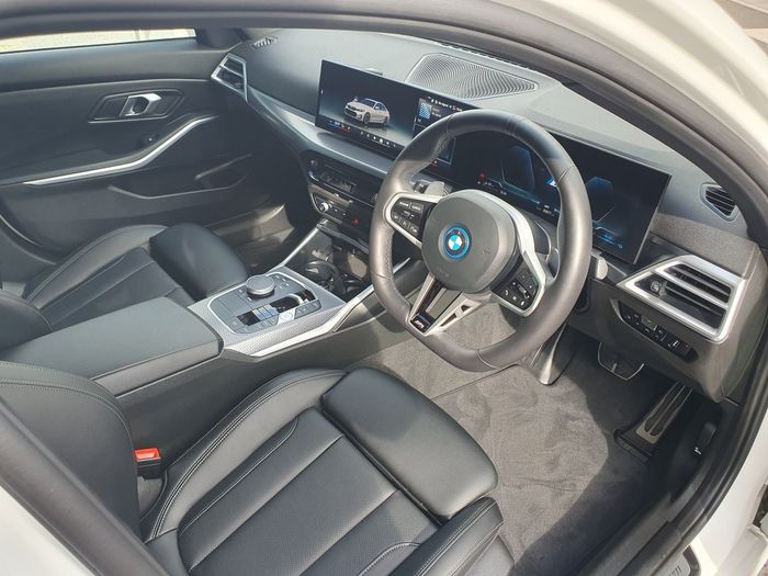 BMW 3 Series 2025