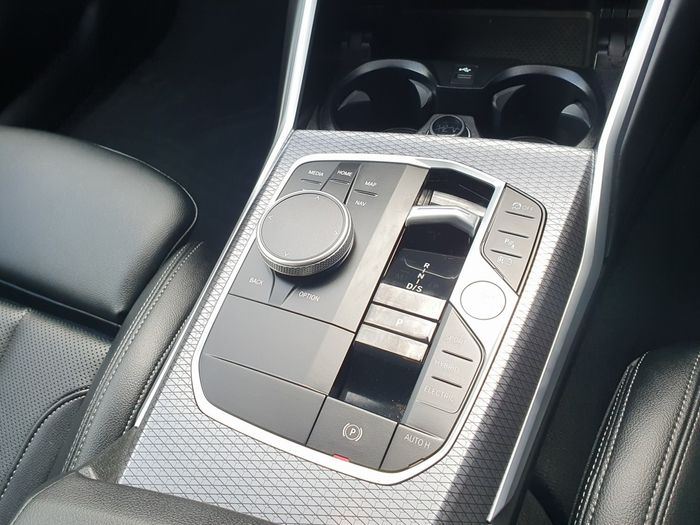 BMW 3 Series 2025