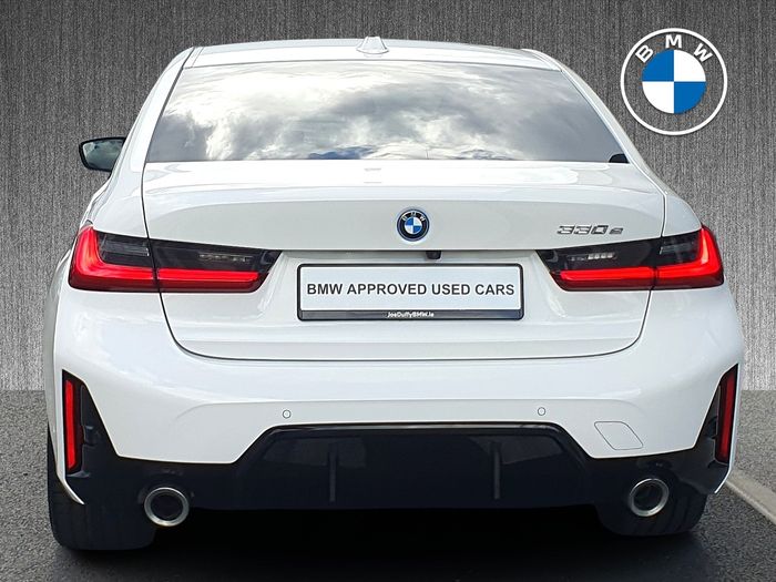 BMW 3 Series 2025