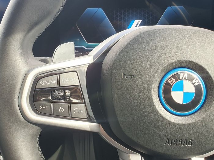 BMW 3 Series 2025