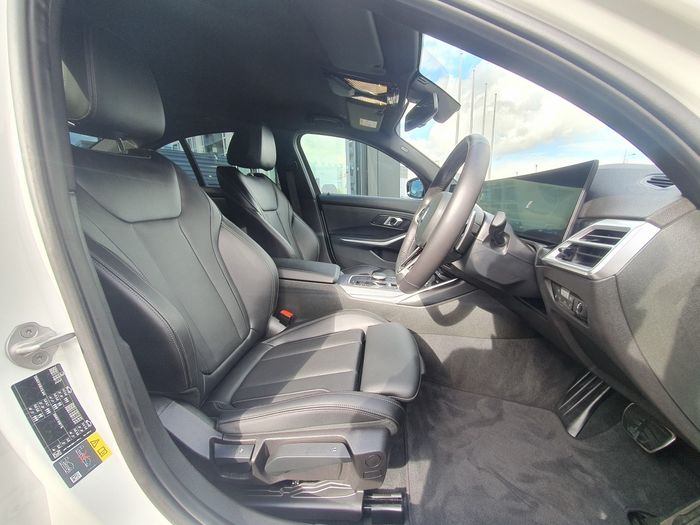 BMW 3 Series 2025