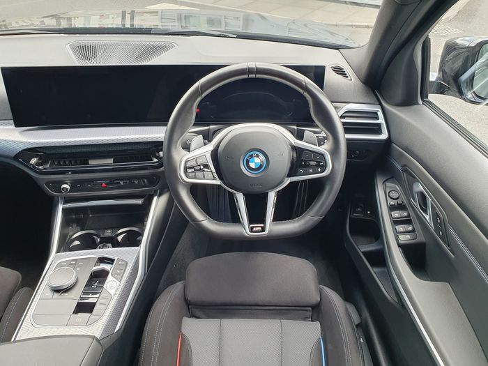 BMW 3 Series 2025