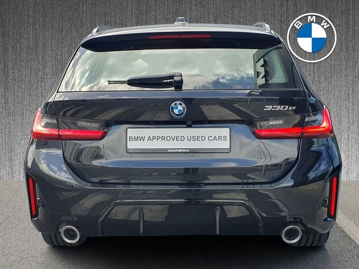 BMW 3 Series 2025