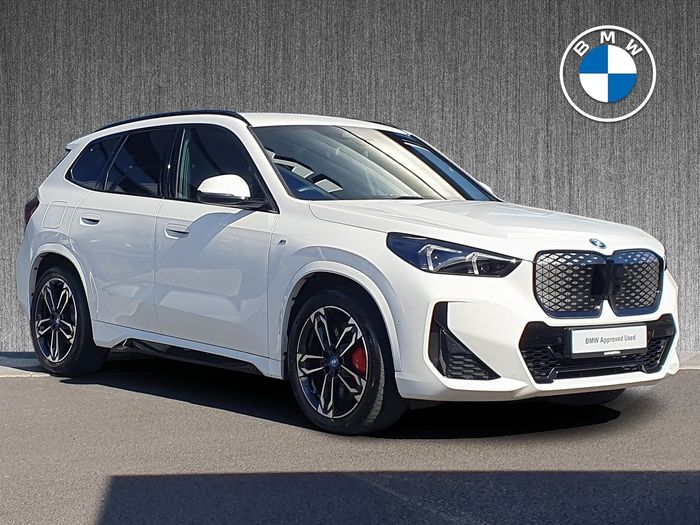 BMW iX1 2025