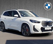 BMW iX1 2025