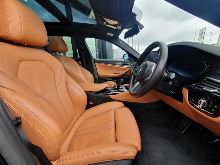 BMW 5 Series 2023