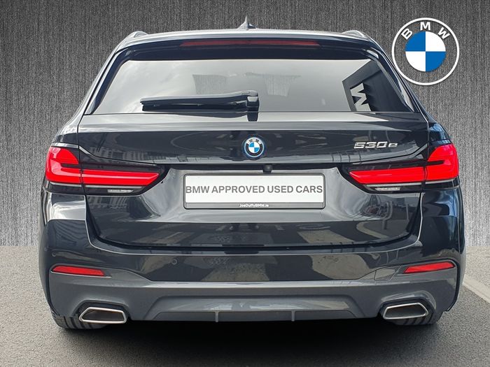 BMW 5 Series 2023