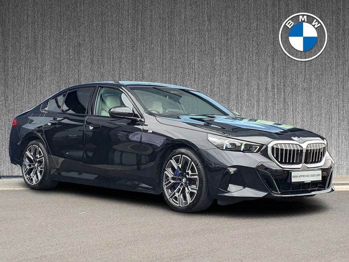 BMW i5 2025