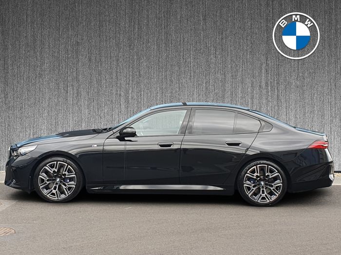 BMW i5 2025
