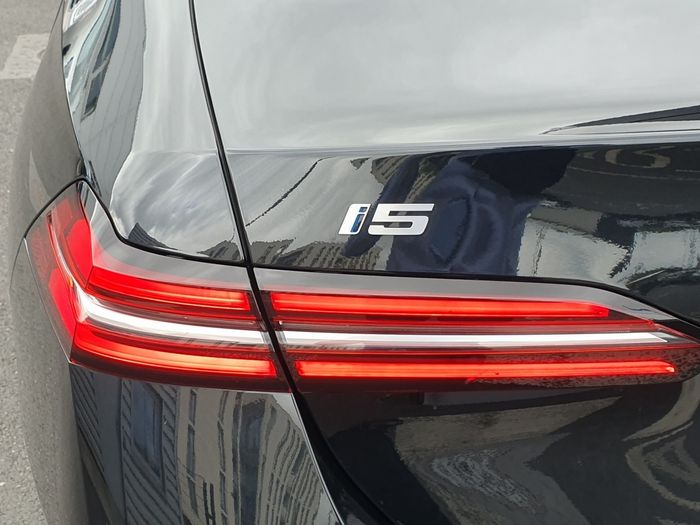 BMW i5 2025