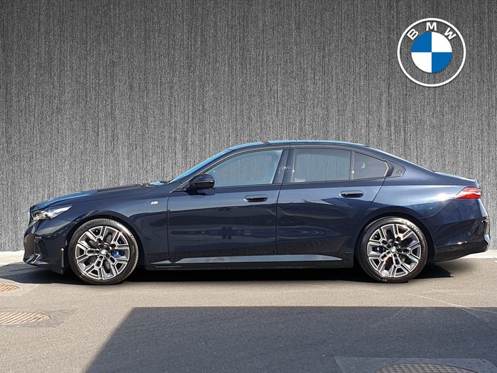 BMW i5 2025