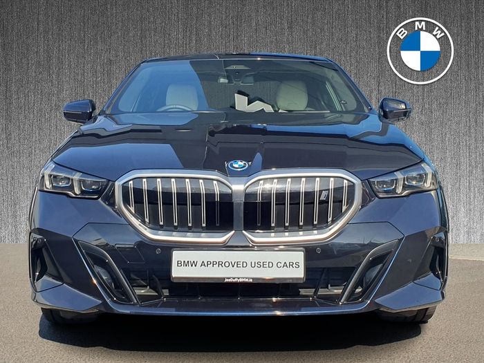 BMW i5 2025