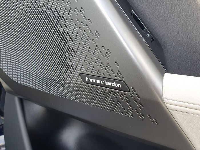 BMW i5 2025