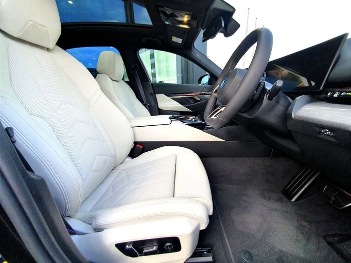 BMW 5 Series 2026