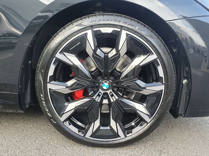 BMW 5 Series 2026