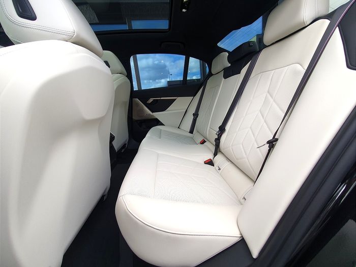 BMW 5 Series 2026
