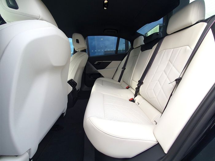 BMW 5 Series 2026
