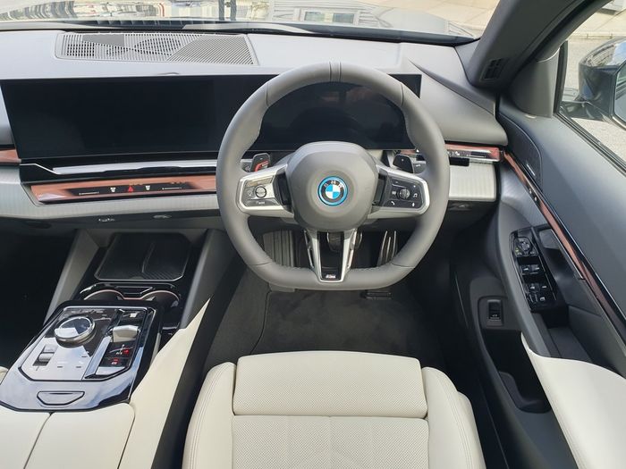 BMW 5 Series 2026