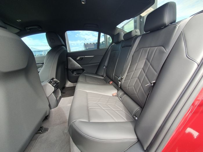 BMW 5 Series 2026