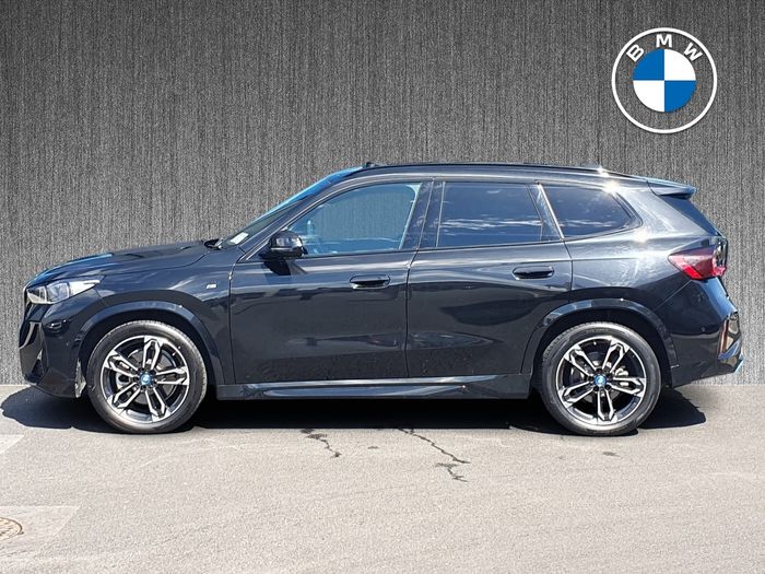 BMW iX1 2023