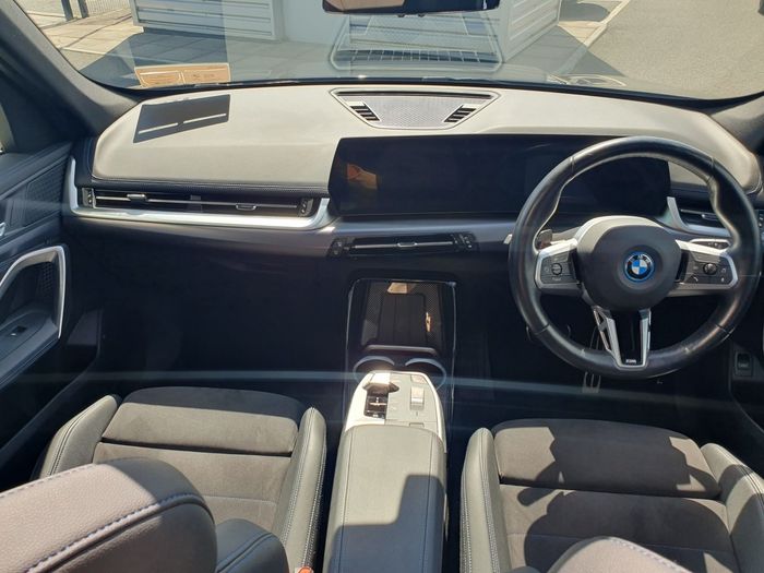 BMW iX1 2023