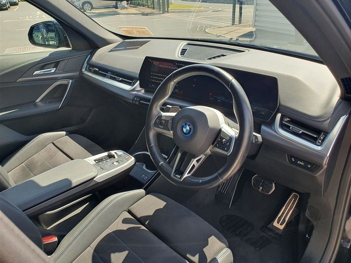 BMW iX1 2023