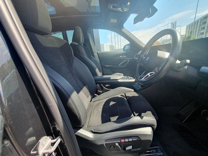 BMW iX1 2023