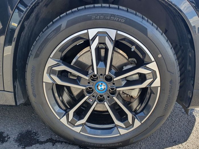 BMW iX1 2023