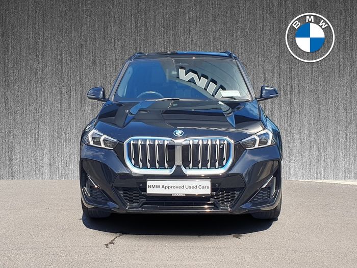 BMW iX1 2023