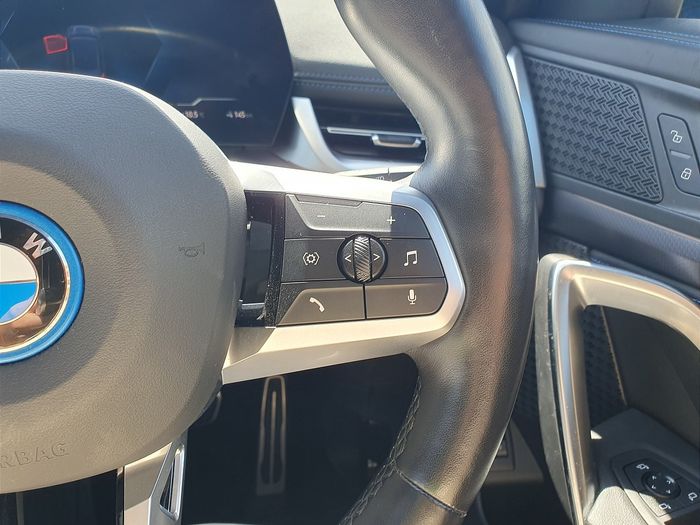 BMW iX1 2023