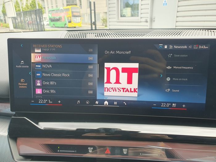 BMW i5 2025