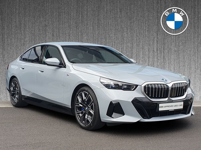 BMW i5 2025