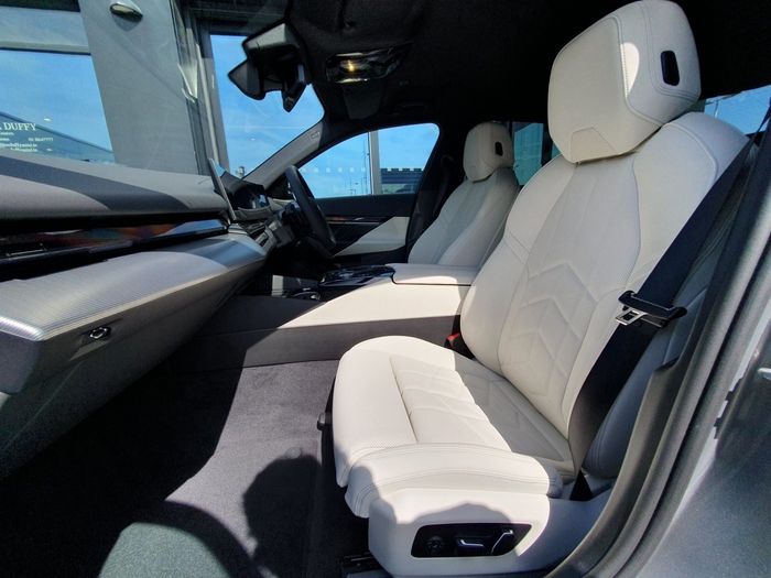 BMW 5 Series 2026