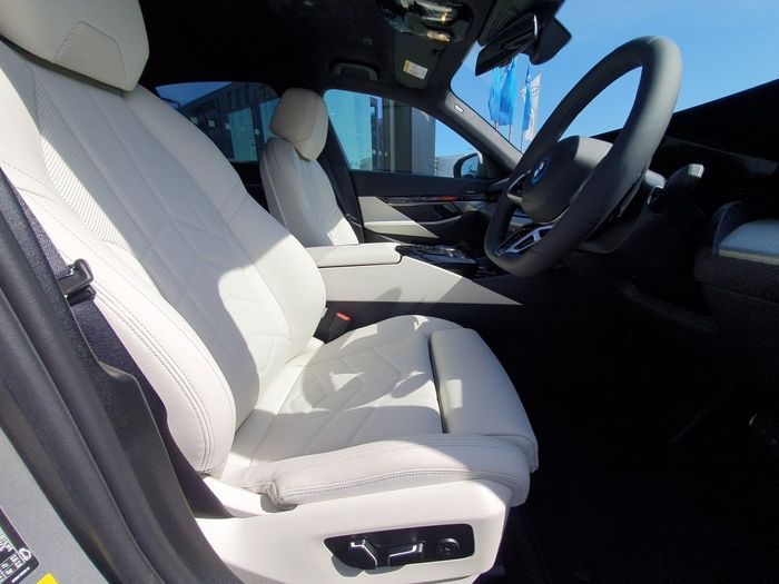 BMW 5 Series 2026