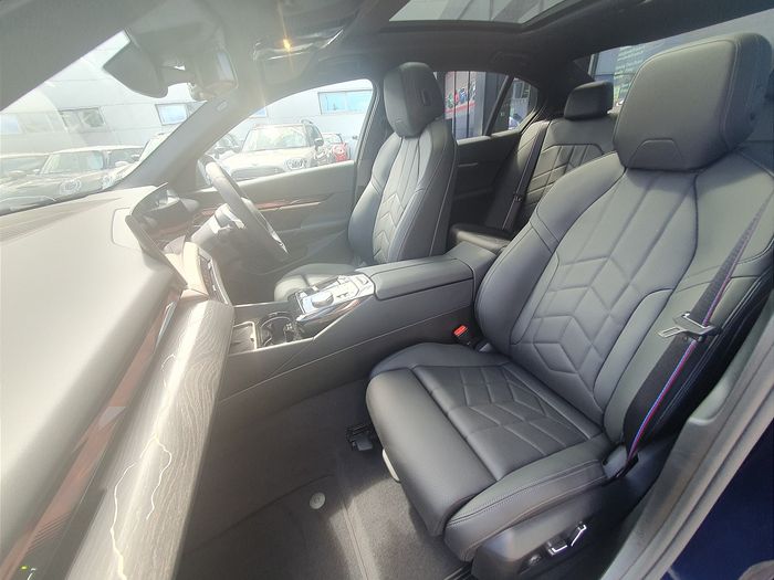 BMW 5 Series 2026
