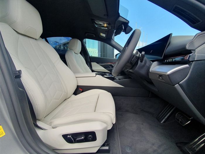 BMW 5 Series 2026