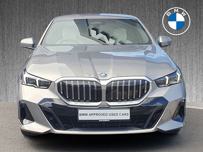 BMW 5 Series 2026