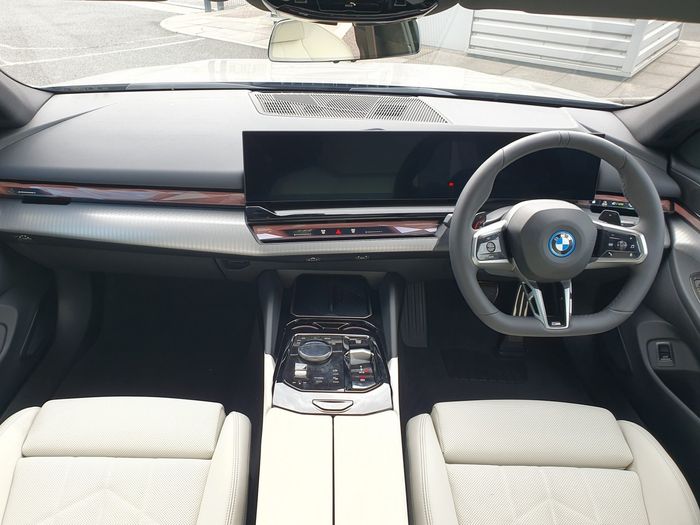 BMW 5 Series 2026