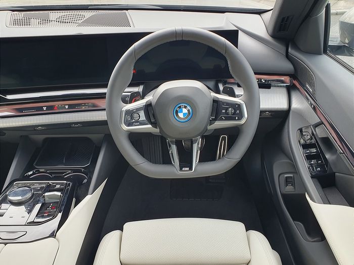 BMW 5 Series 2026