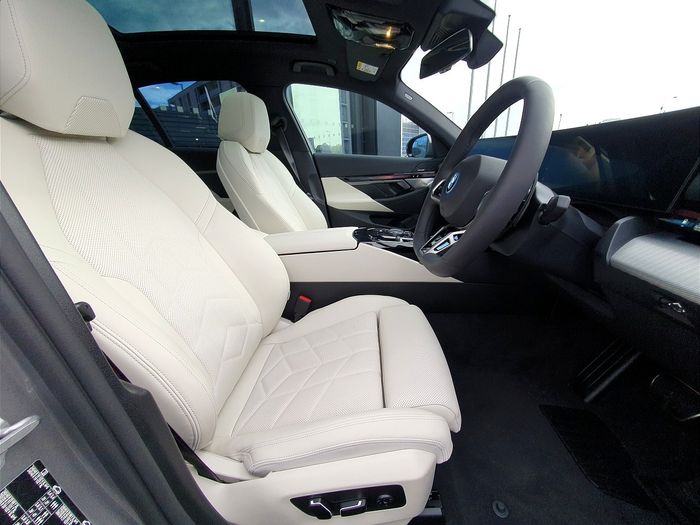 BMW 5 Series 2026