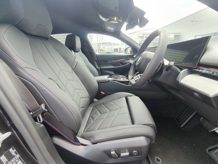 BMW 5 Series 2026