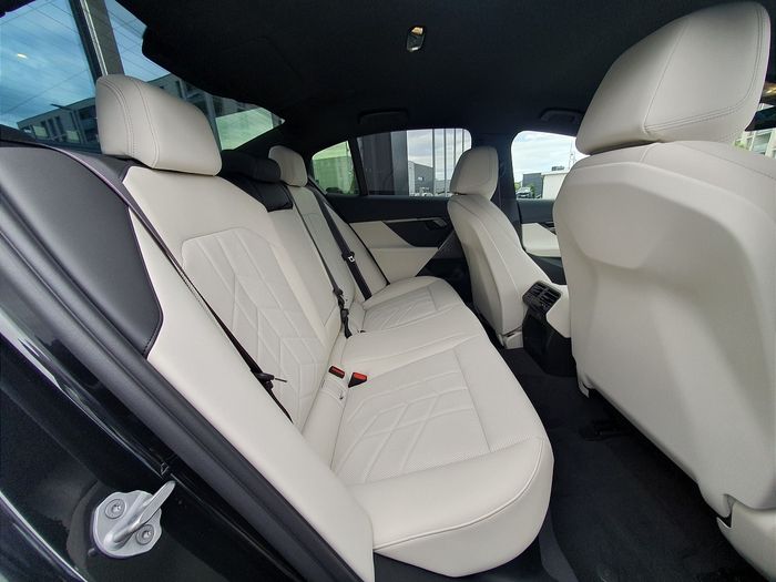 BMW 5 Series 2026