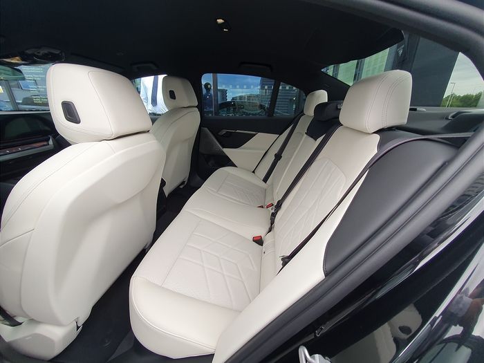 BMW 5 Series 2026