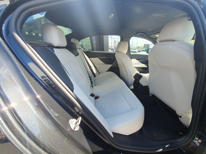 BMW 5 Series 2026