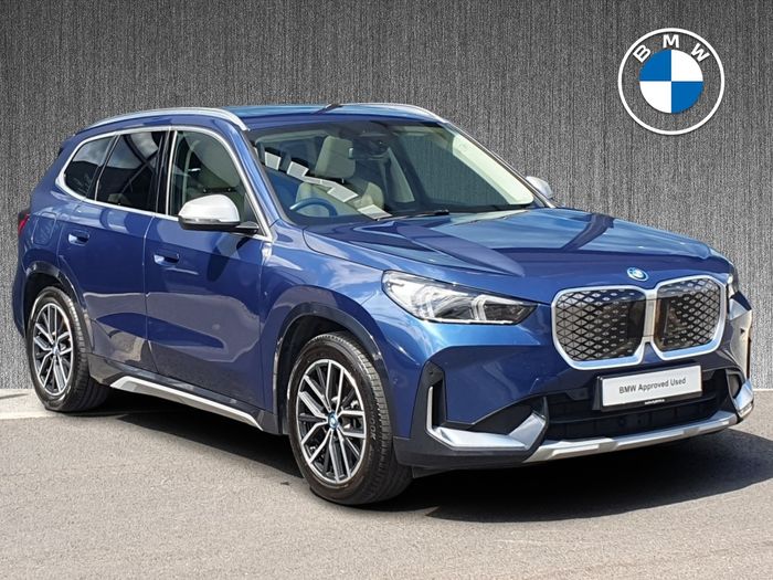 BMW iX1 2024