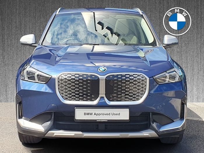 BMW iX1 2024