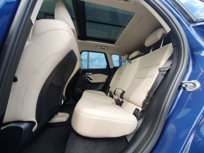 BMW iX1 2024