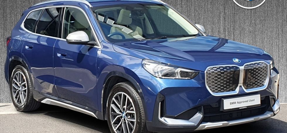 BMW iX1 2024
