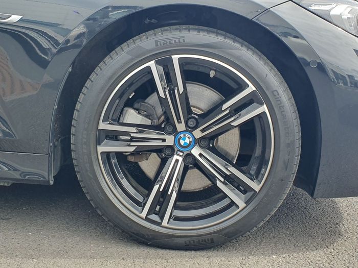 BMW 3 Series 2023
