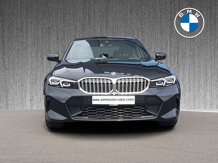 BMW 3 Series 2023